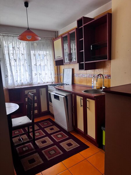 Vatra Luminoasa, Maior Coravu, Metroul Piata Muncii la 13 min.