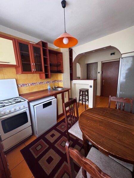 Vatra Luminoasa, Maior Coravu, Metroul Piata Muncii la 13 min.