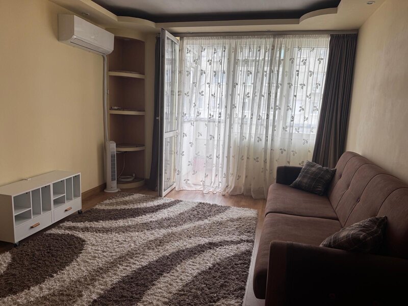 Vatra Luminoasa, Maior Coravu, Metroul Piata Muncii la 13 min.